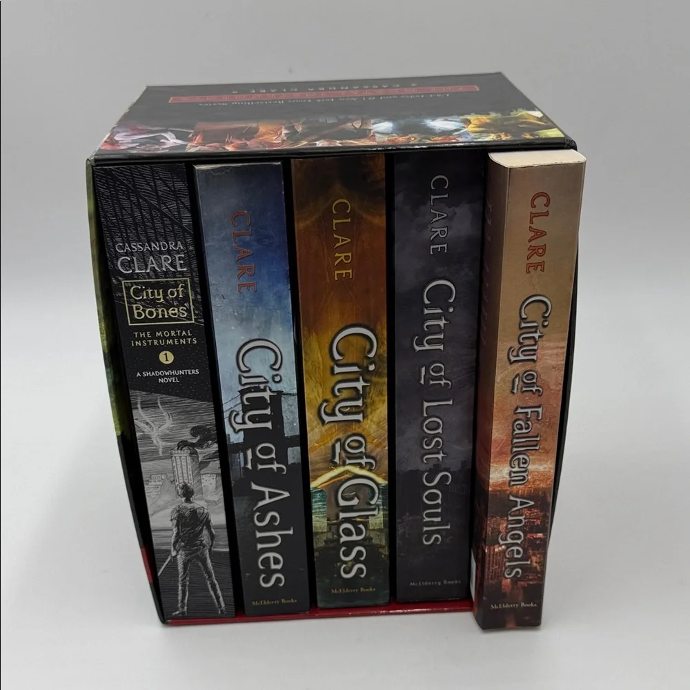 The Mortal Instruments Series Book Set